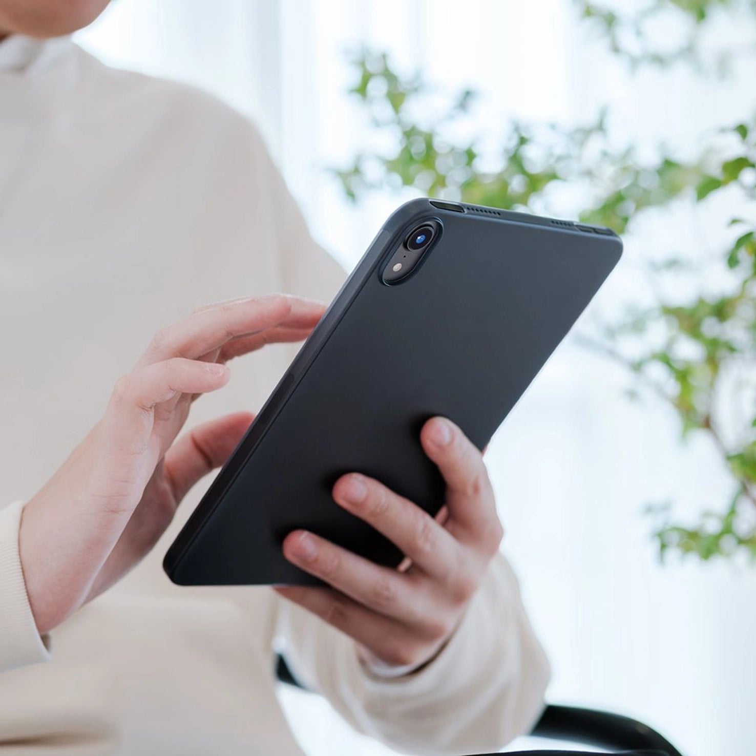 THE FROST AIR (iPad mini 6, A17 Pro)