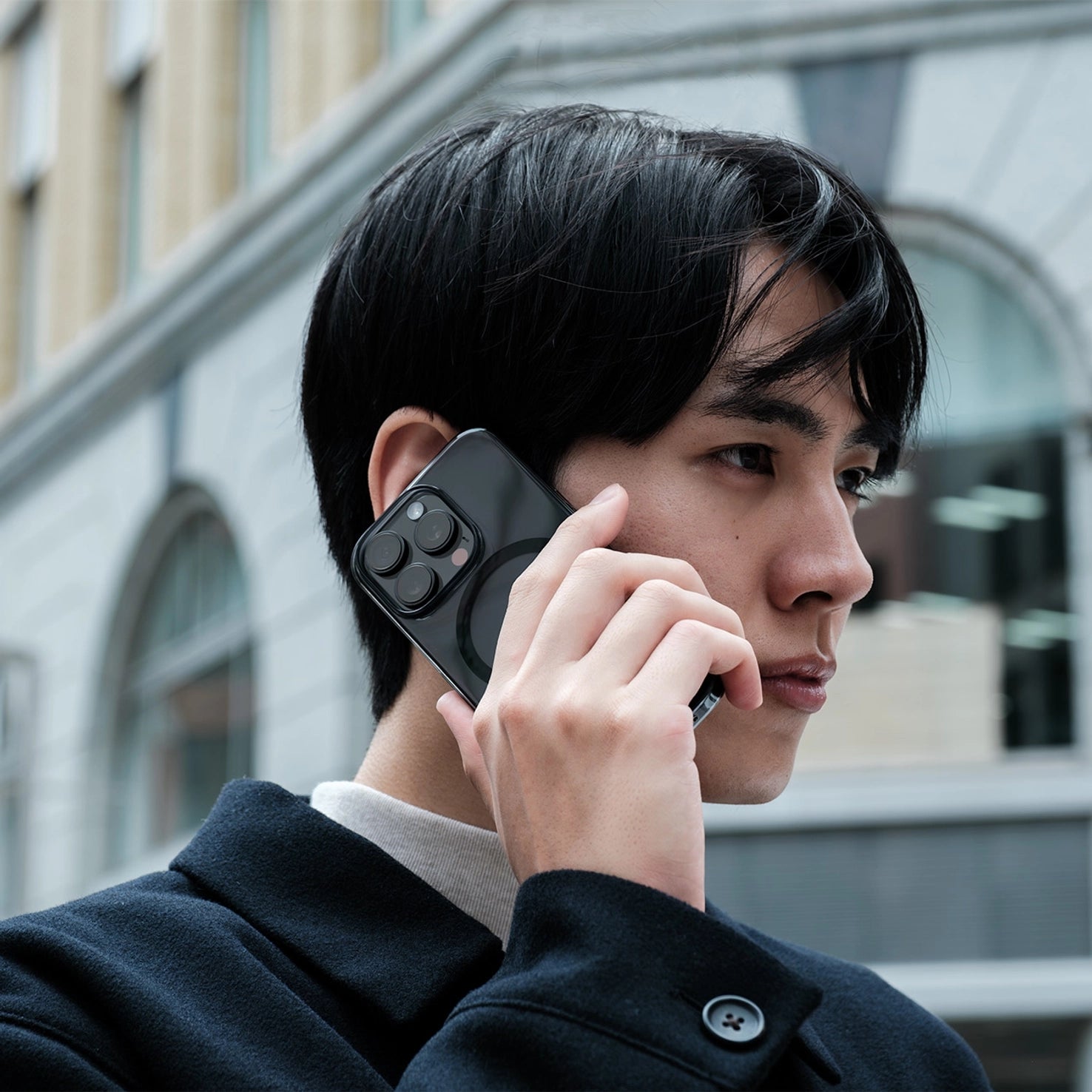 THE INVISIBLE AIR (MagSafe)