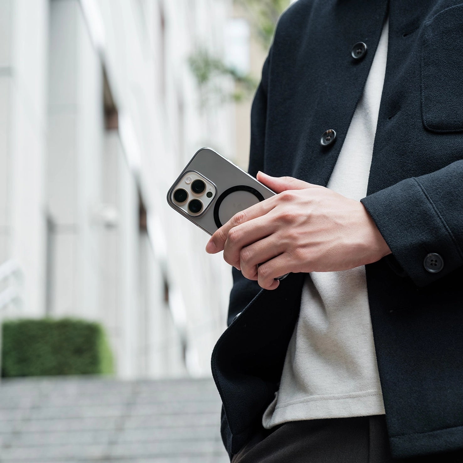 THE INVISIBLE AIR (MagSafe)